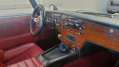 Lotus interior.jpg and 